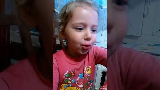 Первый Мейк ап.Как накрасить губы правильно.Мастер класс от Анечки! смотреть онлайн