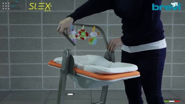 Детский шезлонг качалка Brevi Slex Evo Sdraietta смотреть онлайн