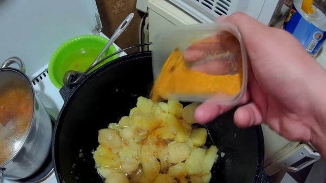 Картофельное пюре в казане смотреть онлайн