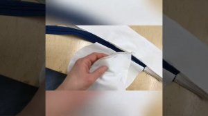 Карман в боковом шве с потайной молнией