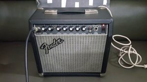 Fender Frontman 15R