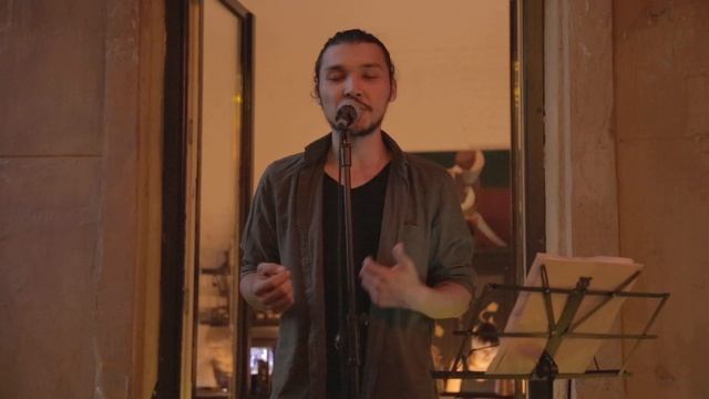 поэт читает о брошенной собаке! смотреть онлайн