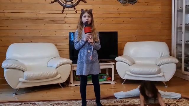 Григорьева Варя "Синий синий иней" 19.12.2020 репетиция песни смотреть онлайн