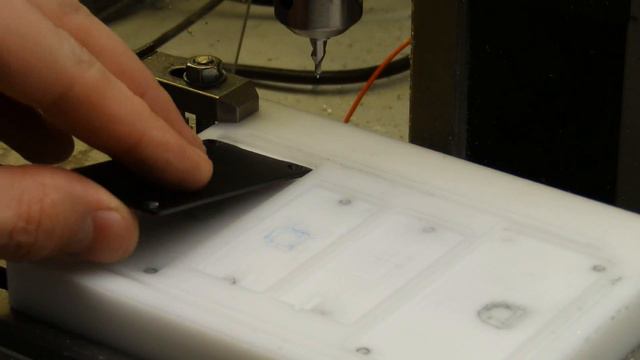 Proxxon FF500 CNC. Серийное сверление.