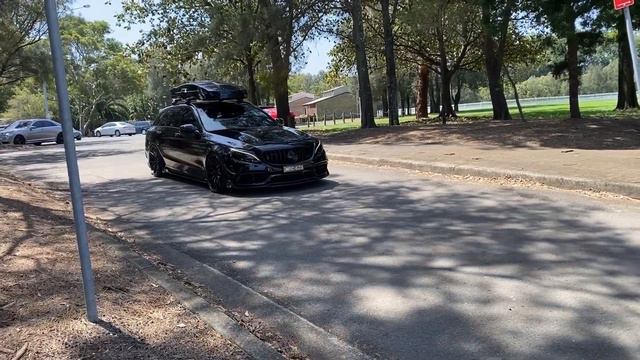 Mercedes-Benz C63 S AMG Estate 4.0 V8 Exhaust Sound смотреть онлайн