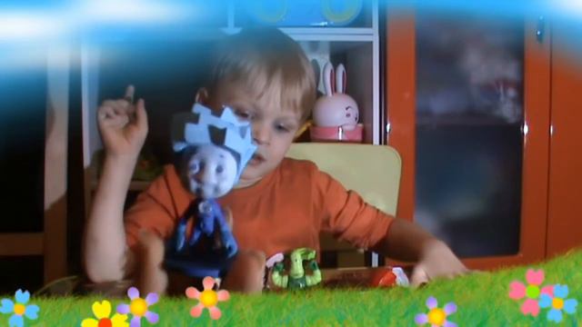 Распаковка Kinder Maxi, киндеры Маша и Медведь, Crusty Chocolate Bar(2017 год) перезалив