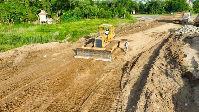 Part 7 !Astonishing Bulldozer D58P Pushes Soil & Truck 25.5T Unload During River Bridge Constructio смотреть онлайн