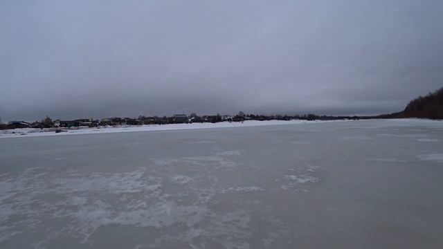 Что творится на реке? и почему в домах столько окон делали раньше? Будни Олега. смотреть онлайн