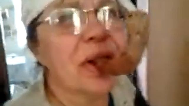 Бабушка и косточка смотреть онлайн