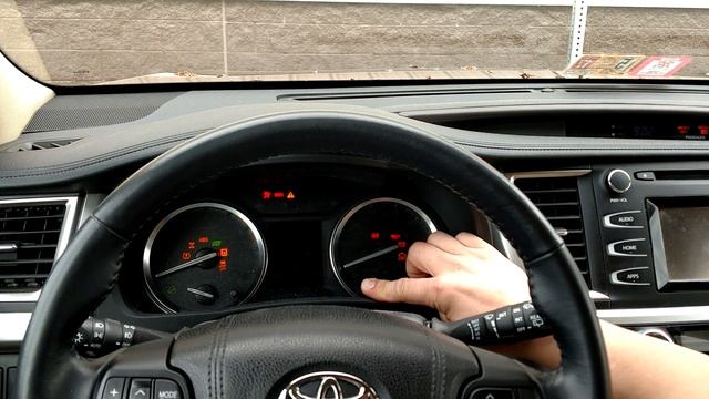 How to reset a maintenance light on 2015 Toyota Highlander смотреть онлайн