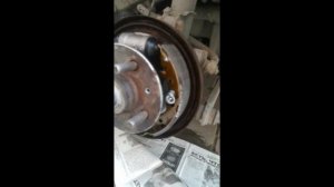 Установка шайбы, пружины, солдатика. Задние тормоза Акцент