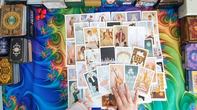 Для мужчин 👨💼 Что она хочет сказать Вам прямо сейчас?!🔮🙂🙃🍀 смотреть онлайн