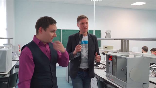 Лабораторный digest. Экскурсионный обзор по лаборатории кафедры физики. смотреть онлайн