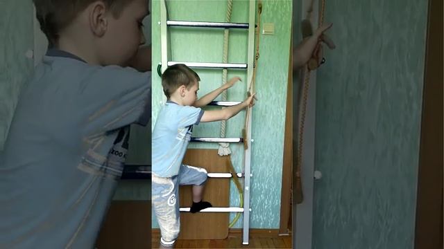 Спортивные мастер-классы от Мирослава! Трюки и подтягивания! смотреть онлайн