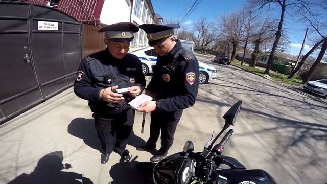 МОТОБУДНИ 9. Остановила полиция. Огромный трактор в городе смотреть онлайн