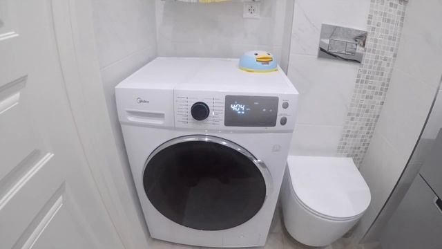 Узкая Стиральная машина с сушкой Midea ABWD186C7. Обзор стиральной машинки. Что выбрать? смотреть онлайн