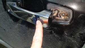 Land Cruiser 200, Lexus Lx570. Не закрываются двери с кнопки на наружней ручке двери. Ремонт Заметк