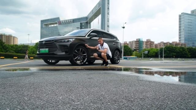 Китайский SUV гибрид 600 лощадей 950 момента BYD DM! Где ты, Urus? смотреть онлайн