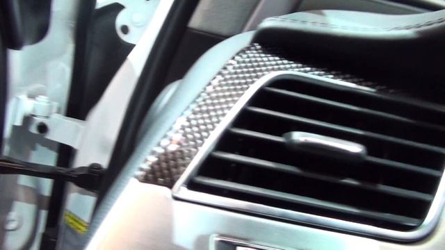 2013 Audi S8 walk around interior and exterior смотреть онлайн