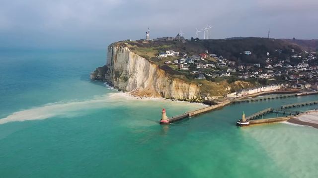 DRONE : gros éboulement de falaise à Fécamp смотреть онлайн