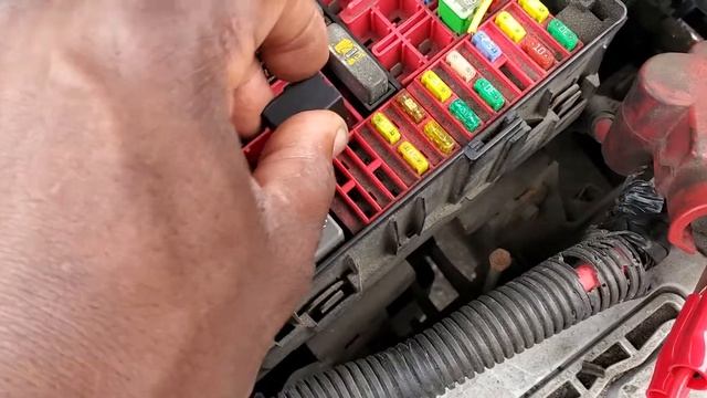 How To Diagnose A/C System On 2011 Ford Crown Victoria смотреть онлайн