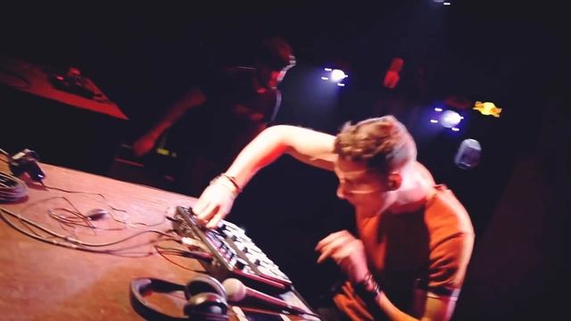 How to do SARO's Piege | SBX Loop Station Tutorials | MB14 смотреть онлайн