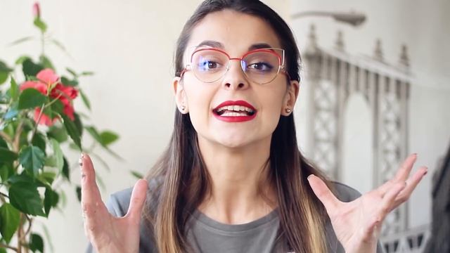 КАК не бояться говорить на английском. Секреты САМОГО СМЕШНОГО блогера США — Liza Koshy || Skyeng смотреть онлайн