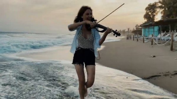 Andreea Runceanu - Dance monkey