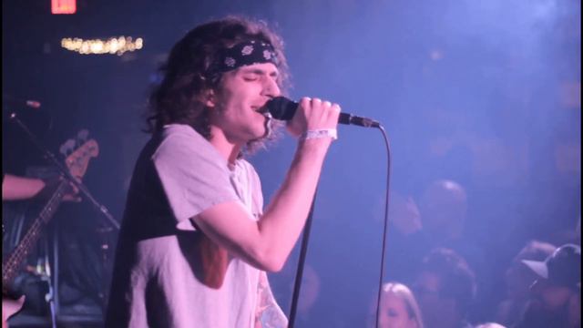 Pillbox Hill (Live) смотреть онлайн