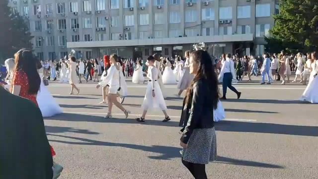 Парад невест. Благовещенск, 4 июня 2022 г. смотреть онлайн