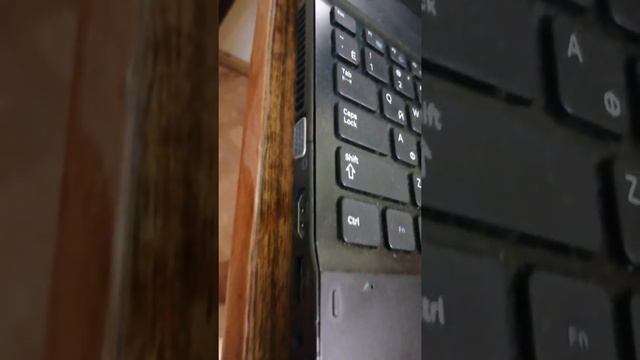 Продается ноутбук Samsung NP300V5A-S17RU смотреть онлайн