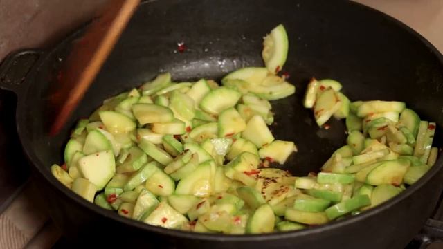 Молодые КАБАЧКИ ? Что БЫСТРО Приготовить из Молодых Кабачков  ФРИТТАТА Frittata ✧ Ирина Кукинг