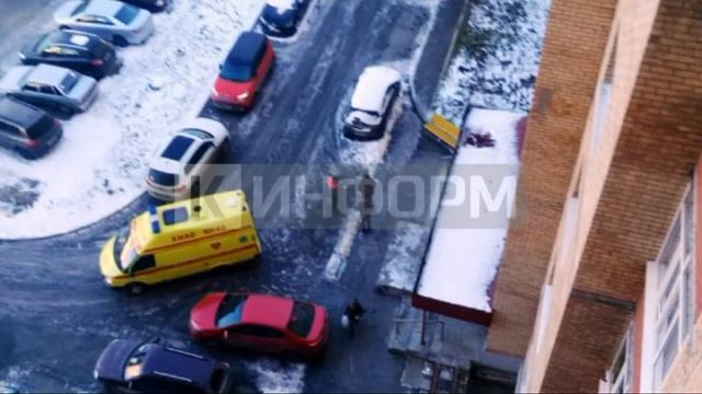 Выбросились из окна смотреть онлайн