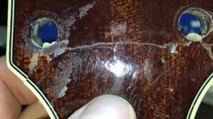 Склейка ну такая... склейка головы грифа. Ремонт акустической гитары.