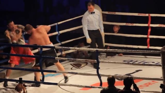 Андрей Князев против Ильи Рольгейзера в "Битве за Воронеж2" смотреть онлайн