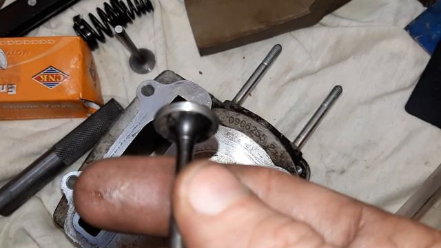 Скутер из металлоприемки восстанавливаем головку смотреть онлайн