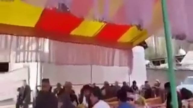 Очень красивое чтение корана - молодой парень читает смотреть онлайн