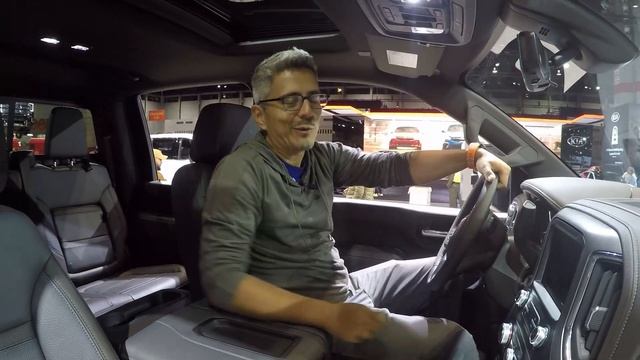 Here's why the 2021 GMC Sierra 2500 Denali is the best Heavy Duty truck (minus the interior)! ? смотреть онлайн