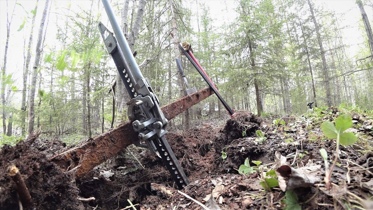 Два дня в лесу Нашёл “Рельсы” “Траки” Живу в палатке и копаю МЕТАЛЛОЛОМ! Часть первая смотреть онлайн