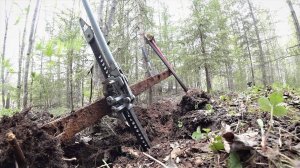 Два дня в лесу  Нашёл “Рельсы” “Траки” Живу в палатке и копаю МЕТАЛЛОЛОМ! Часть первая