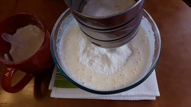 Пирог с лимонным сиропом. смотреть онлайн