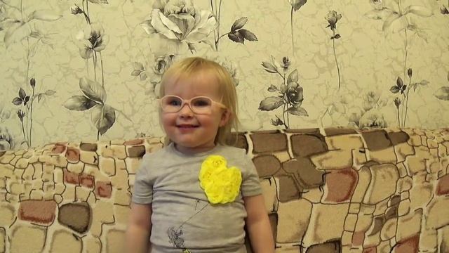ВЫСТУПАЕТ КСЮША ♥ Ребенок 2 года 6 месяцев смотреть онлайн