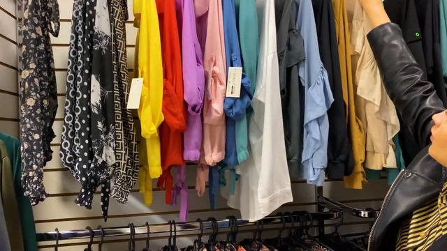 ?ТОЛСТОВКИ?СВИТЕРЫ? КОЖАНЫЕ КУРТКИ БЛУЗКИ?осень 2020 Рынок Садовод Москва смотреть онлайн