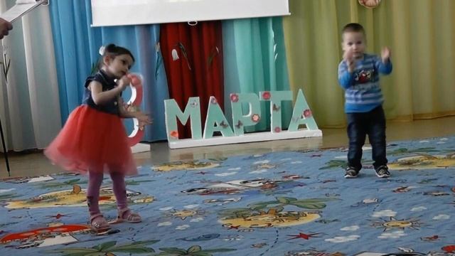 Утренник в Приморском детском саду "Сказка" накануне 8 Марта.Первая младшая группа "Солнышко" смотреть онлайн
