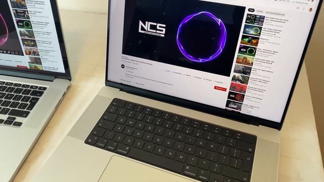 MacBook Air M1 (2020) vs MacBook Pro M1 Pro (16-inch 2021) vs MacBook Pro 2015 i7 (15-inch 2015) смотреть онлайн