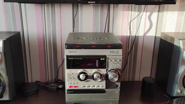 AIWA NSX-R51 The Prodigy- Smack My Bitch Up- Edit (в пол громкости) смотреть онлайн