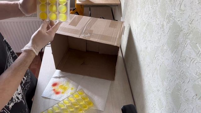 Окрашивание поликарбонатных форм цветным какао-маслом смотреть онлайн