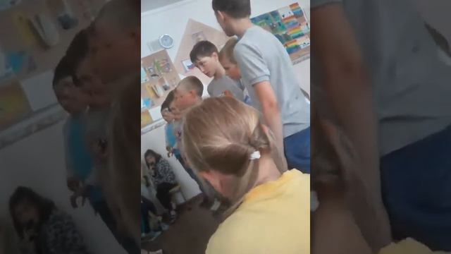 Называется поют мальчики