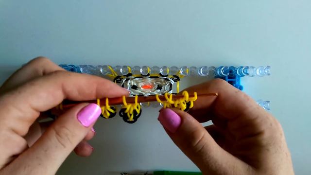 Немо из резинок Nemo Loom bands tutorial for kids DIY смотреть онлайн