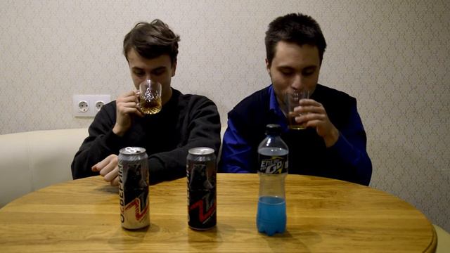 Обзор на энергетики Оzзвери светлый и темный, Energy to Go синий смотреть онлайн